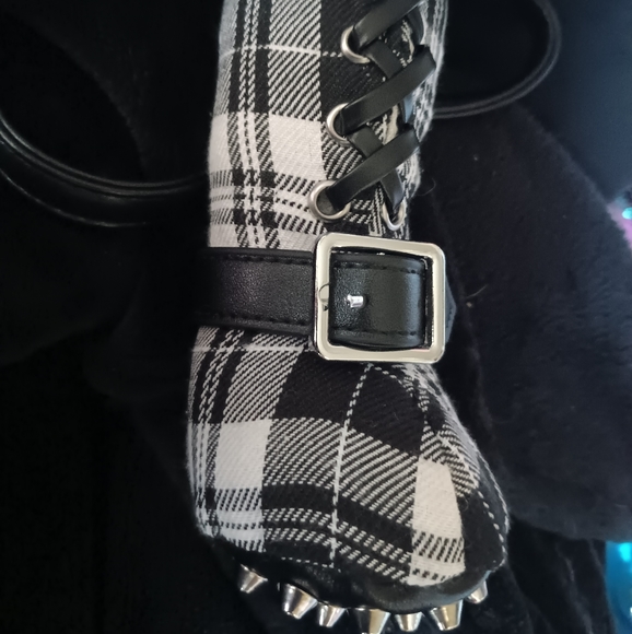 🖤Punk Star Tormented Teddy Back Pack! - Picture 4 of 7